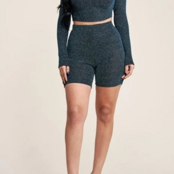 Short set - Picture 4 of 5